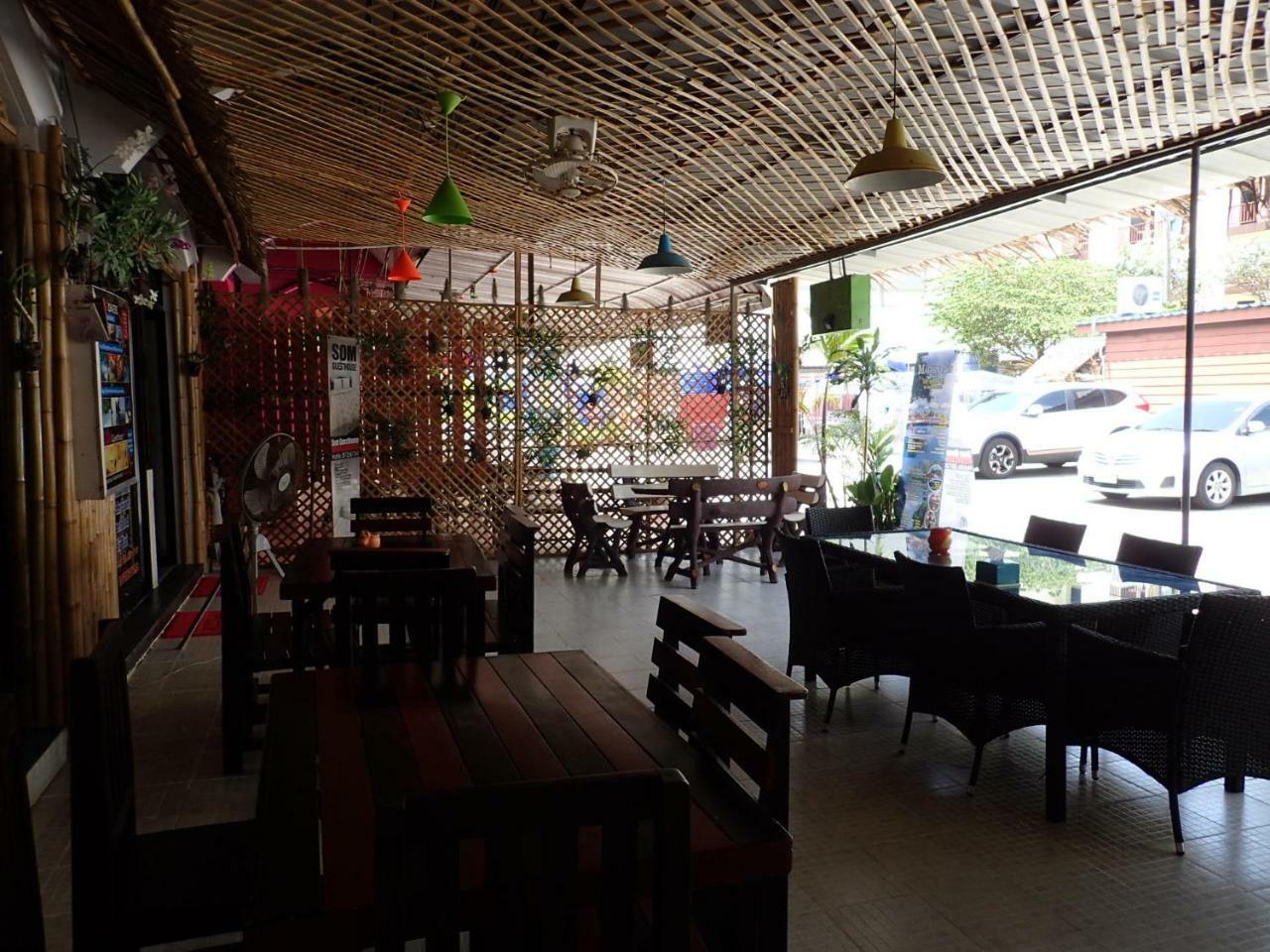 Som Guesthouse Patong Ngoại thất bức ảnh