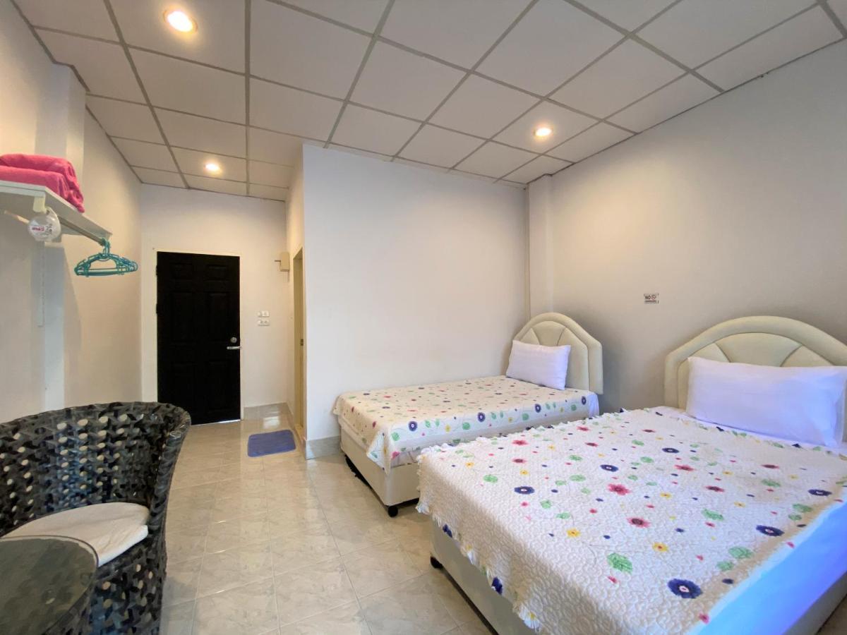 Som Guesthouse Patong Ngoại thất bức ảnh