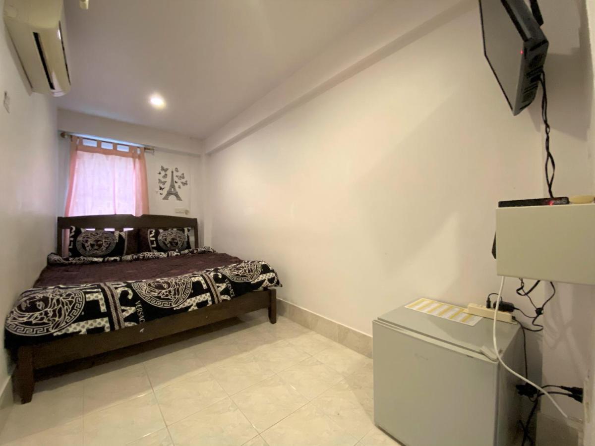 Som Guesthouse Patong Ngoại thất bức ảnh